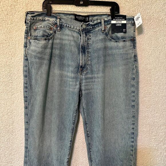 Abercrombie & Fitch Lightweight Jean Athletic‎ Loose 38X32 - Picture 2 of 16